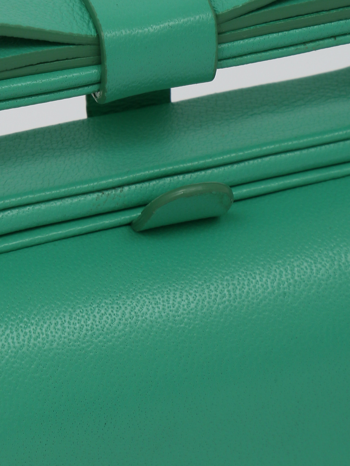 Клатч из кожи с ремнем-цепочой Red Valentino  –  Деталь  – Цвет:  Зеленый