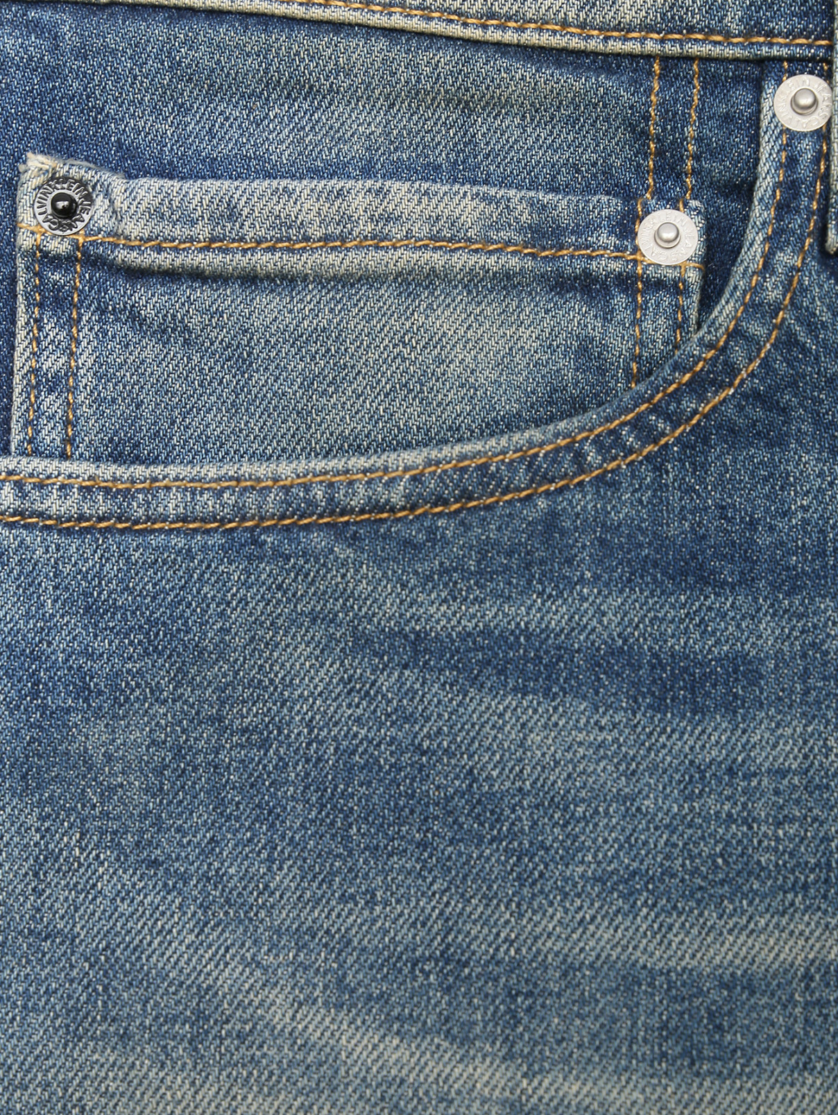 Джинсы прямого кроя с потертостями Calvin Klein  –  Деталь2  – Цвет:  Синий