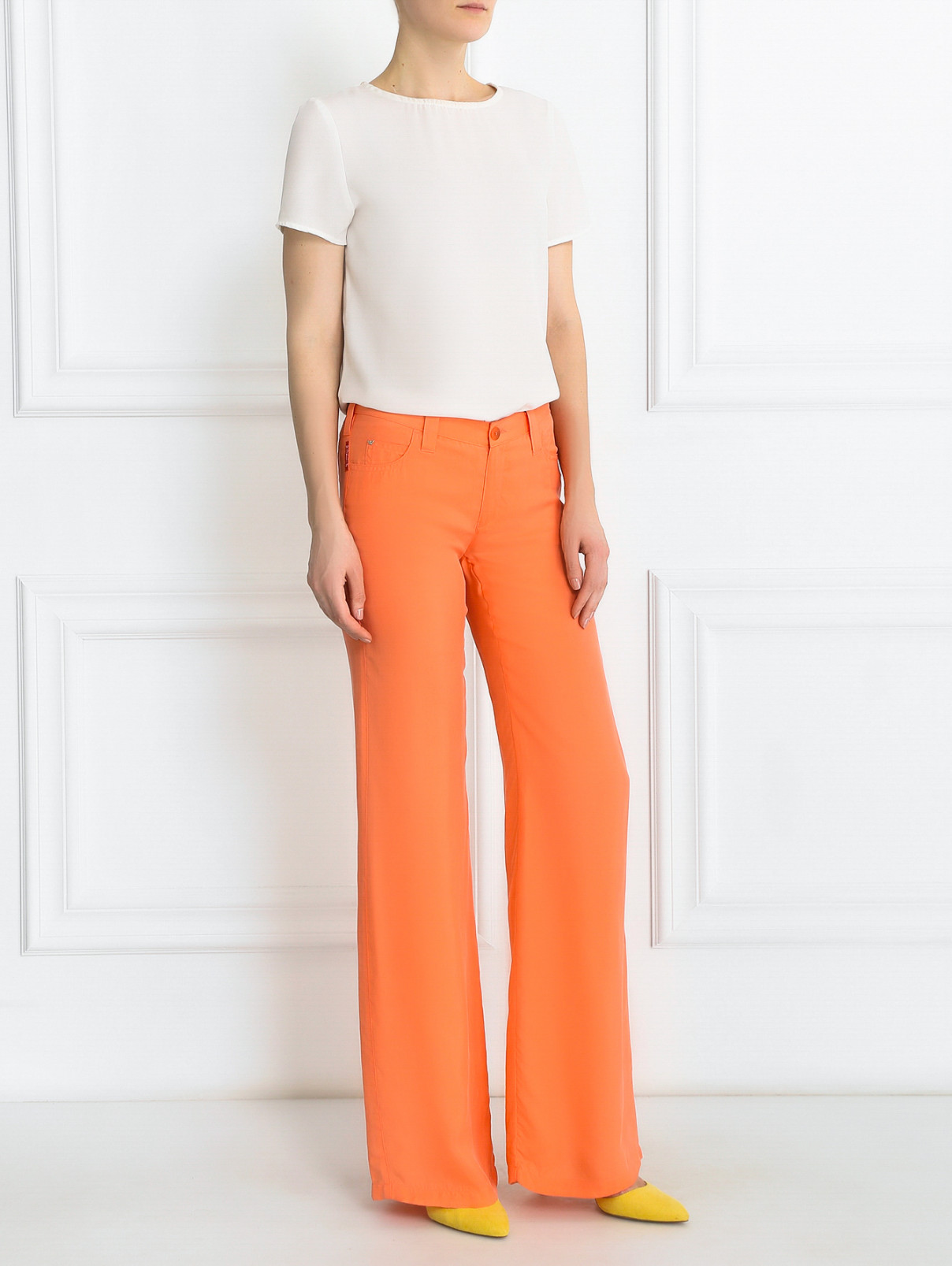 Брюки свободного кроя Armani Jeans  –  Модель Общий вид  – Цвет:  Оранжевый