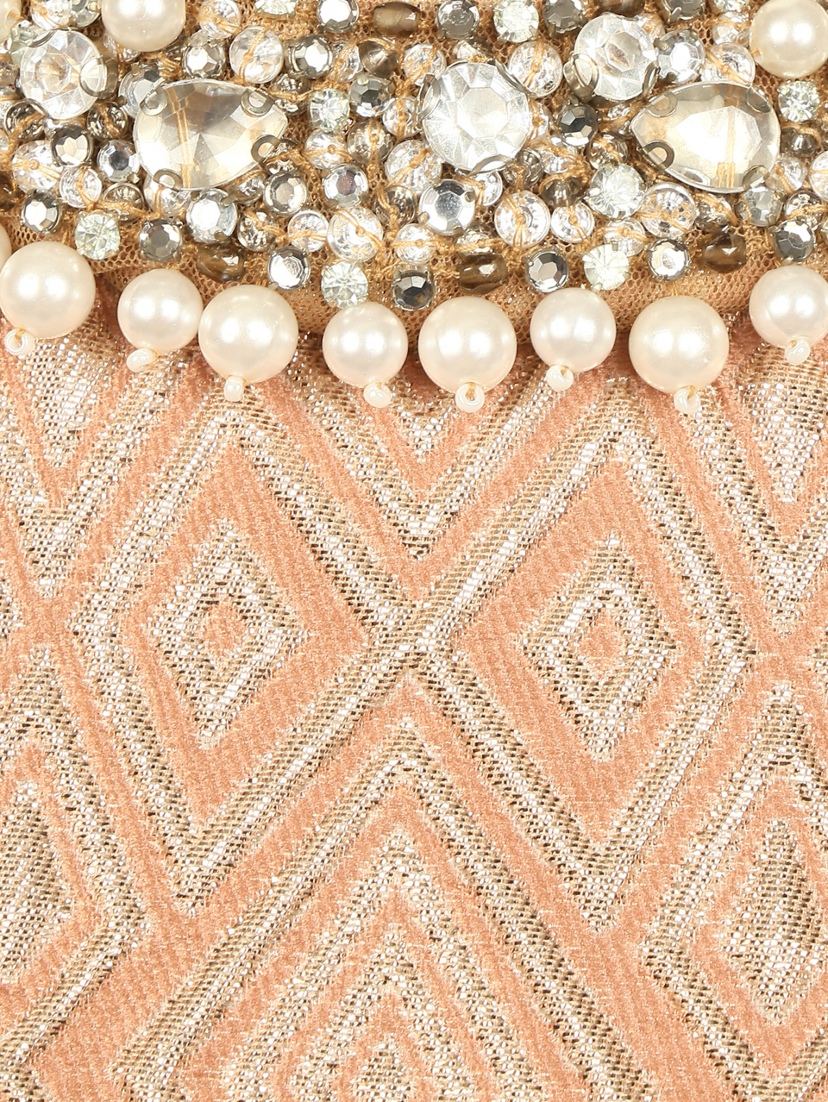 Платье-футляр из фактурной ткани с декоративной отделкой из камней и бусин Pianoforte  –  Деталь  – Цвет:  Розовый