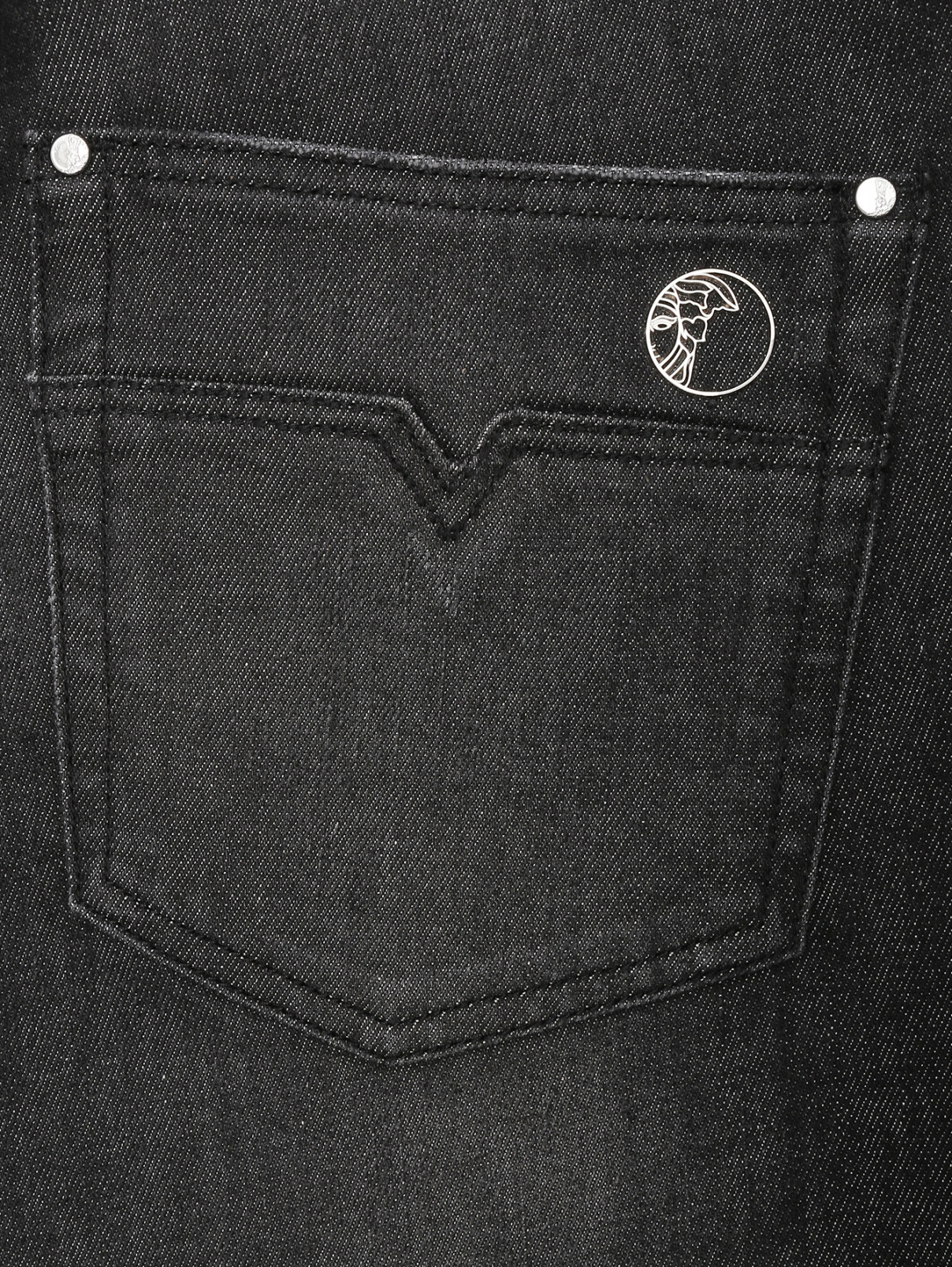 Джинсы из хлопка прямого кроя с карманами Versace Collection  –  Деталь